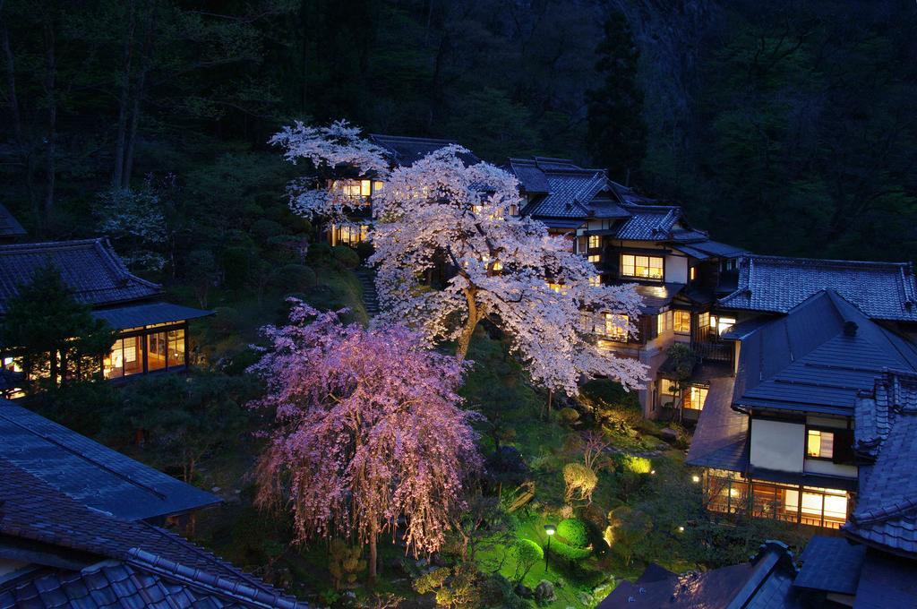 Mukaitaki Hotel Aizuwakamatsu Exterior photo
