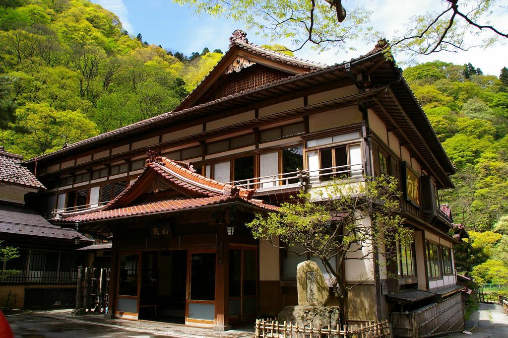 Mukaitaki Hotel Aizuwakamatsu Exterior photo